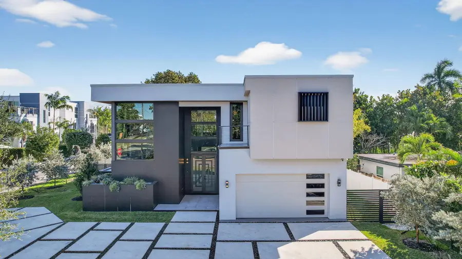 750 NE 16th Avenue, Fort Lauderdale, FL 33304 - #3