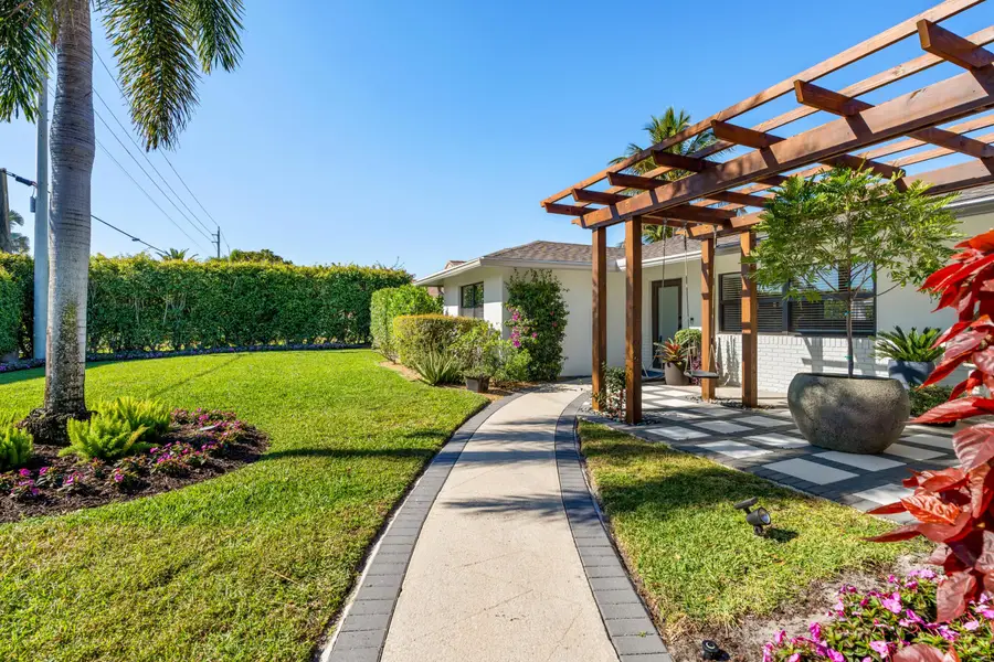 3605 S Lake Drive, Boynton Beach, FL 33435 - #3
