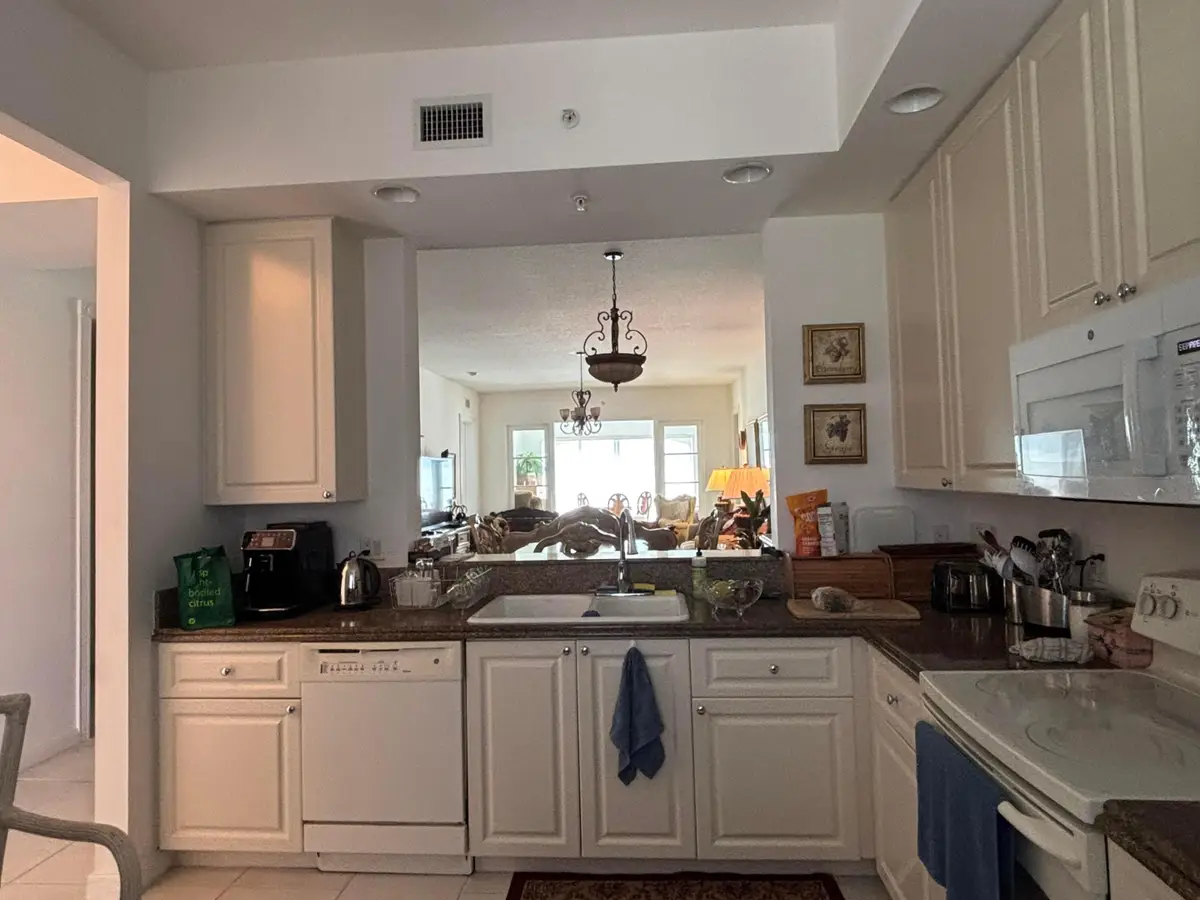 24 Harbour Isle Drive W #305, Fort Pierce, FL 34949 - #1