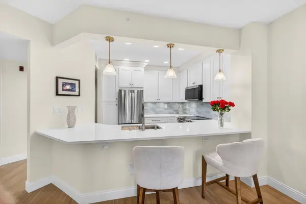 400 Uno Lago Drive #103, Juno Beach, FL 33408