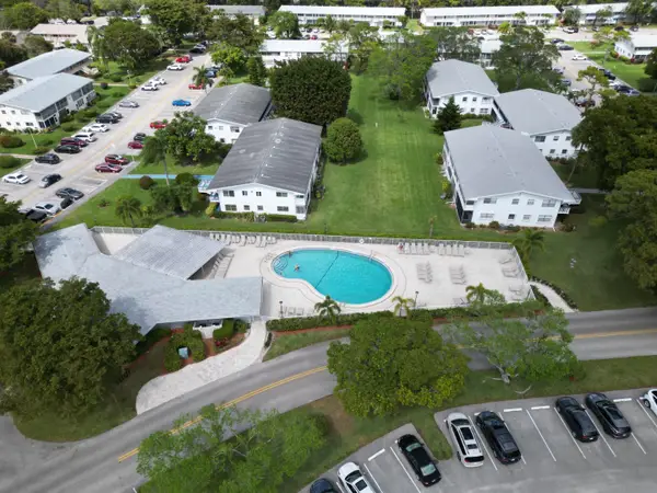 390 Durham M Circle #M, Deerfield Beach, FL 33442