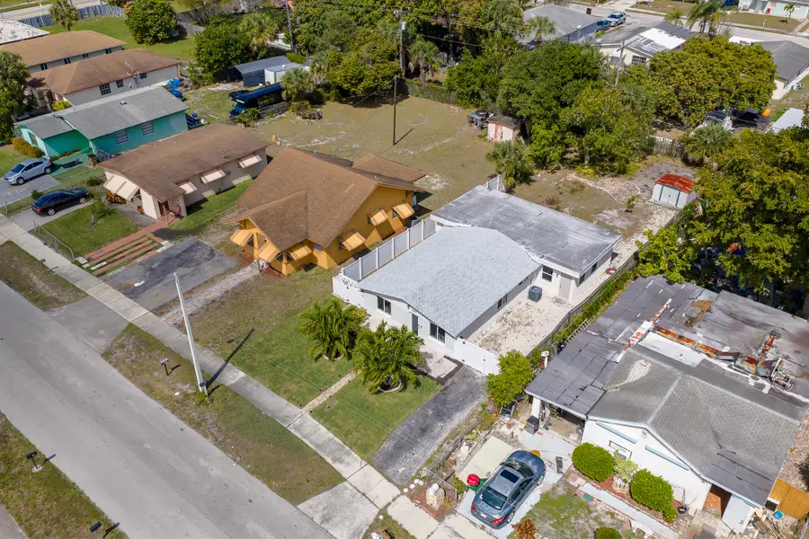 253 SW 2nd Court, Deerfield Beach, FL 33441 - #3