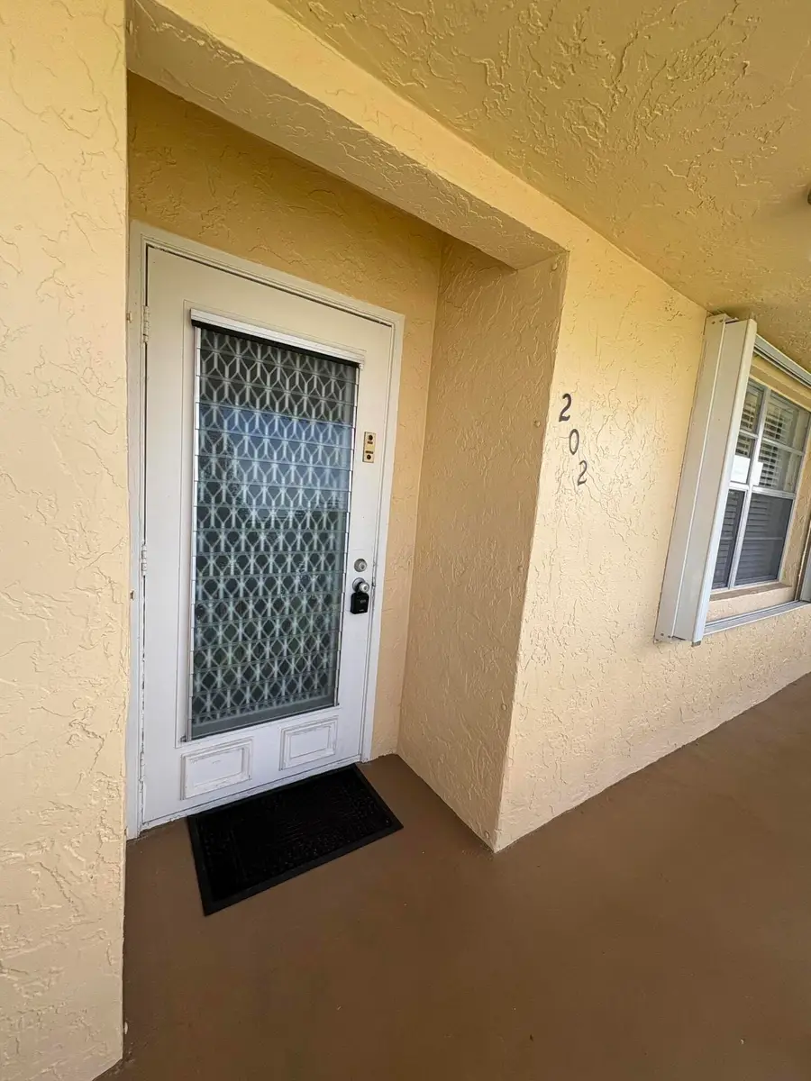 1421 NW 19th Terrace #202, Delray Beach, FL 33445 - #3