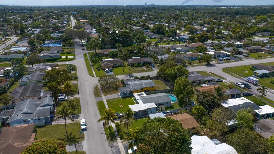 241 SW 29th Avenue, Fort Lauderdale, FL 33312 - #3