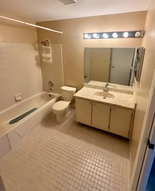 7 Farnworth Drive, Boynton Beach, FL 33426 - #2