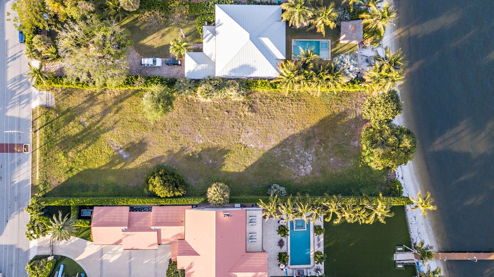 1708 N Lakeside Drive, Lake Worth Beach, FL 33460 BHGRE