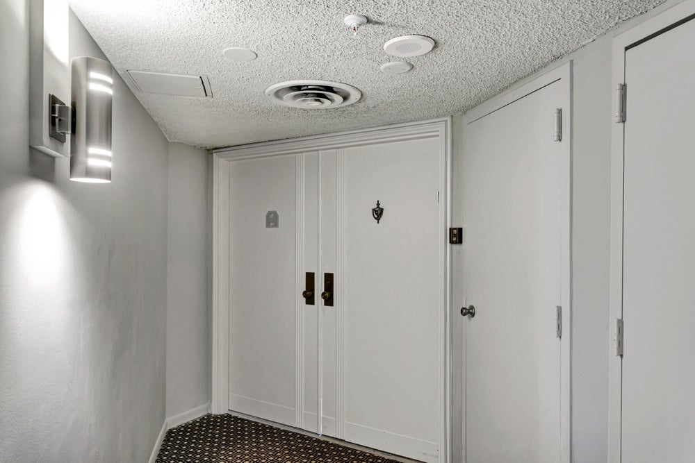 1900 Consulate Place 203, West Palm Beach, FL 33401 BHGRE