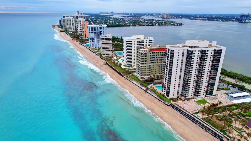 5380 N Ocean Drive 15b, Riviera Beach, FL 33404 BHGRE