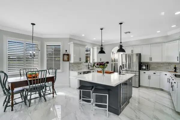 2176 Bellcrest Circle, Royal Palm Beach, FL 33411