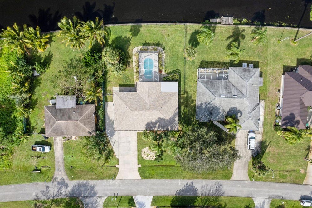 674 Layport Drive, Sebastian, FL 32958 BHGRE