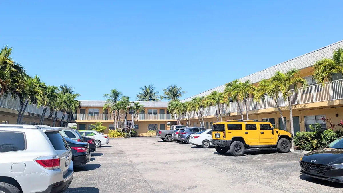 4061 N Dixie Highway #3, Oakland Park, FL 33334 - #1