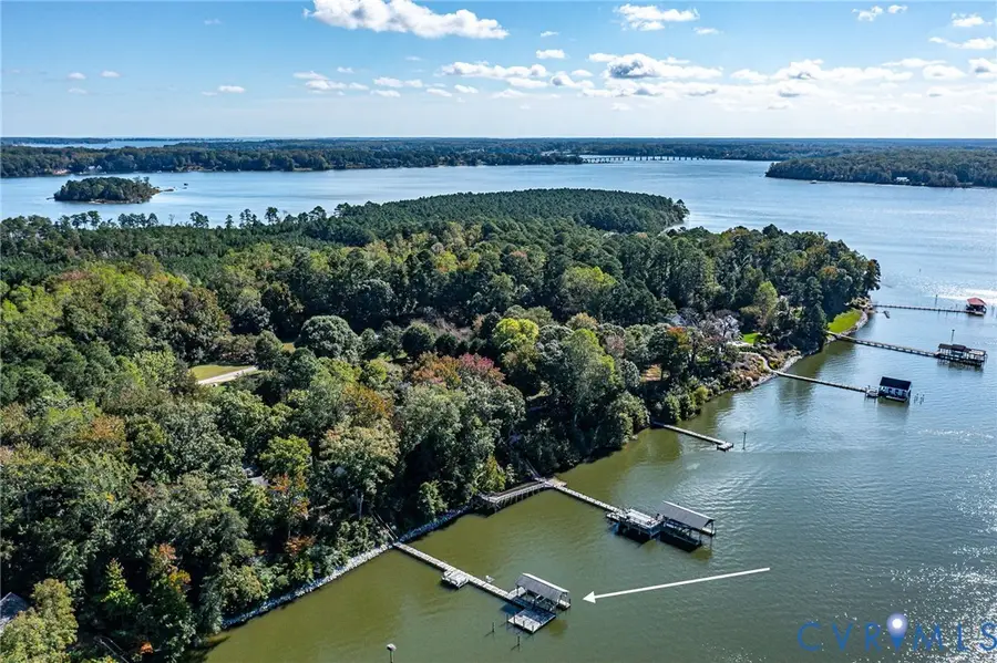 1718 Mariners Woods Drive, Hartfield, VA 23071 - Image #2