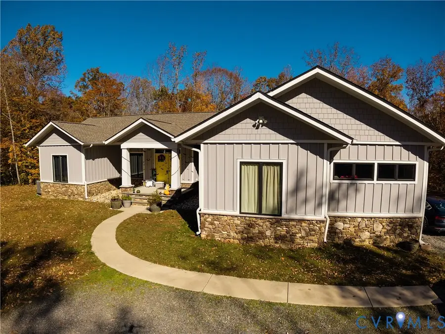 33051 Walnut Grove Farm Lane, Hanover, VA 23069 - Image #2