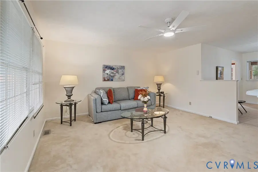 927 E Courthouse Road, Blackstone, VA 23824 - Image #3