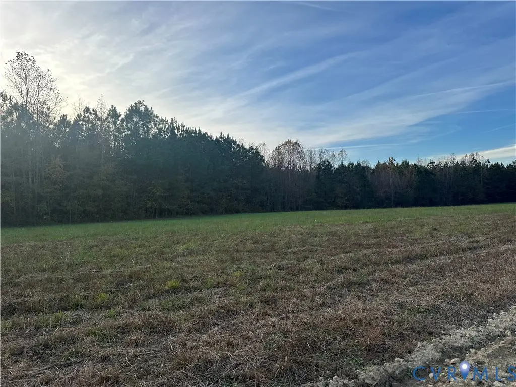 18612 White Oak Road, Sutherland, VA 23885 - Image #1