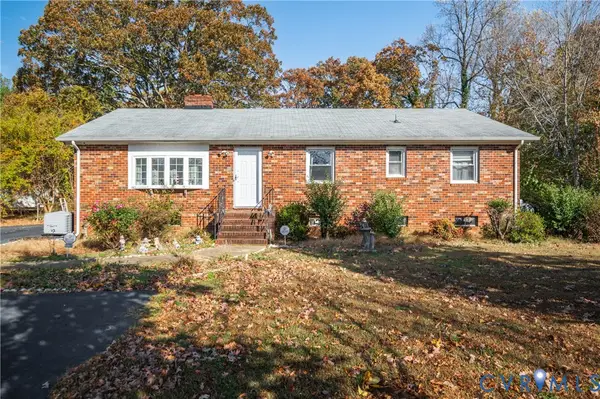 3124 W Hundred Road, Chester, VA 23831