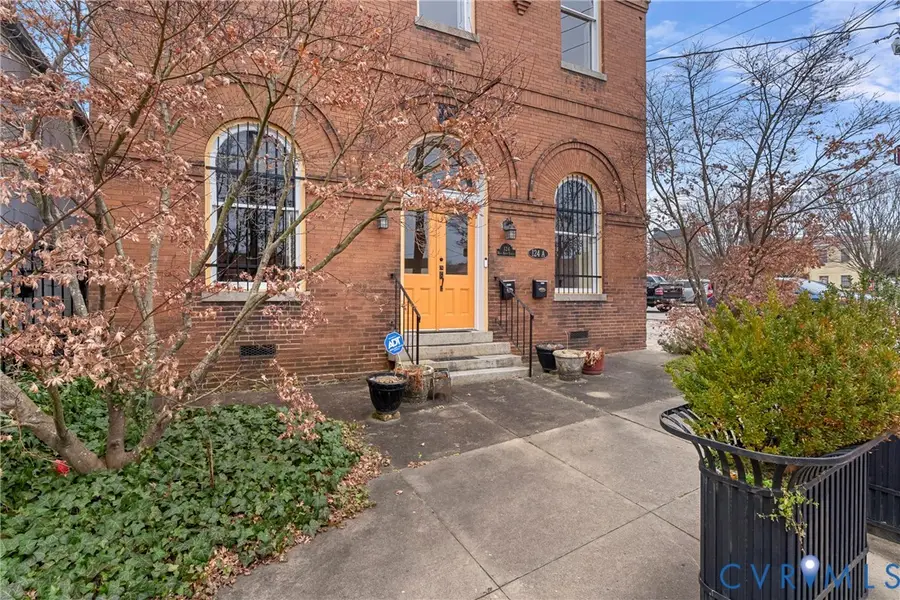 124 W Bank Street, Petersburg, VA 23803 - Image #2