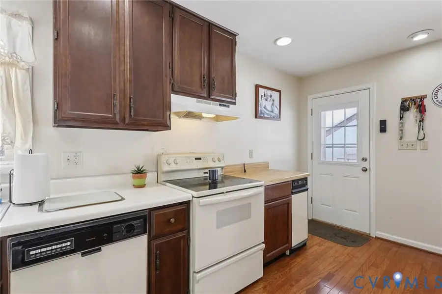 655 Holly Corner Road, Fredericksburg, VA 22406 - Image #3