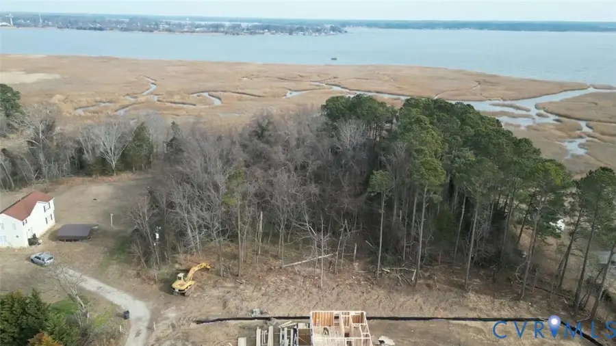 7969 Pennsylvania Avenue, West Point, VA 23181 - Image #2