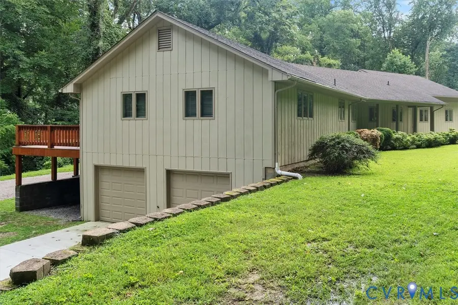 1571 Mount Vernon Street, Petersburg, VA 23805 - #3