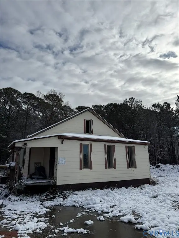 393 Whites Neck Drive, Foster, VA 23128