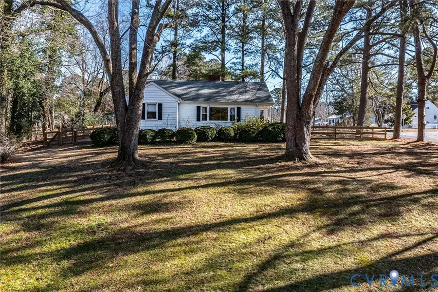 15 Clark Lane, Kilmarnock, VA 22482 - Image #2