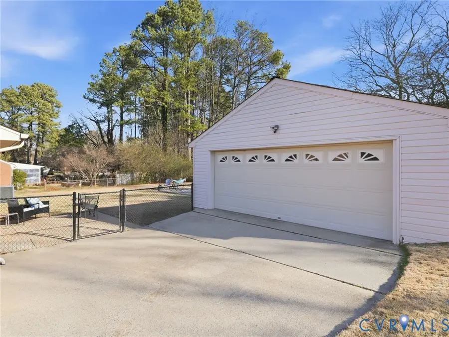 107 S Colonial Drive, Hopewell, VA 23860 - Image #2