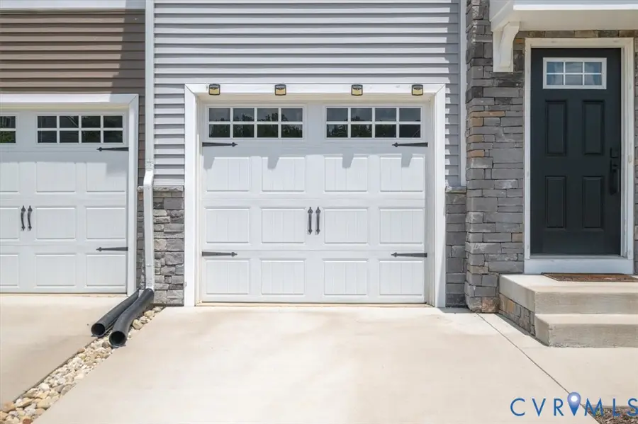 5716 Addison Gate Drive, North Chesterfield, VA 23234 - Image #3