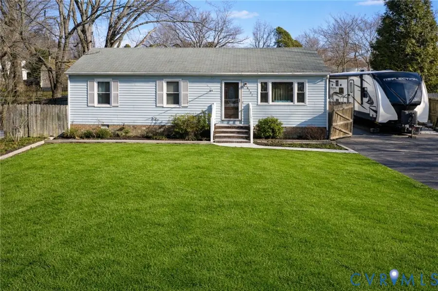 8501 Windingrun Lane, North Chesterfield, VA 23237 - Image #2