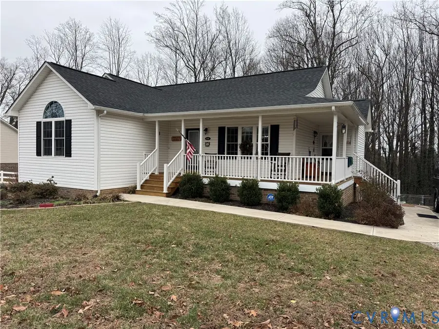 510 Oakleigh Avenue, Appomattox, VA 24522 - #3