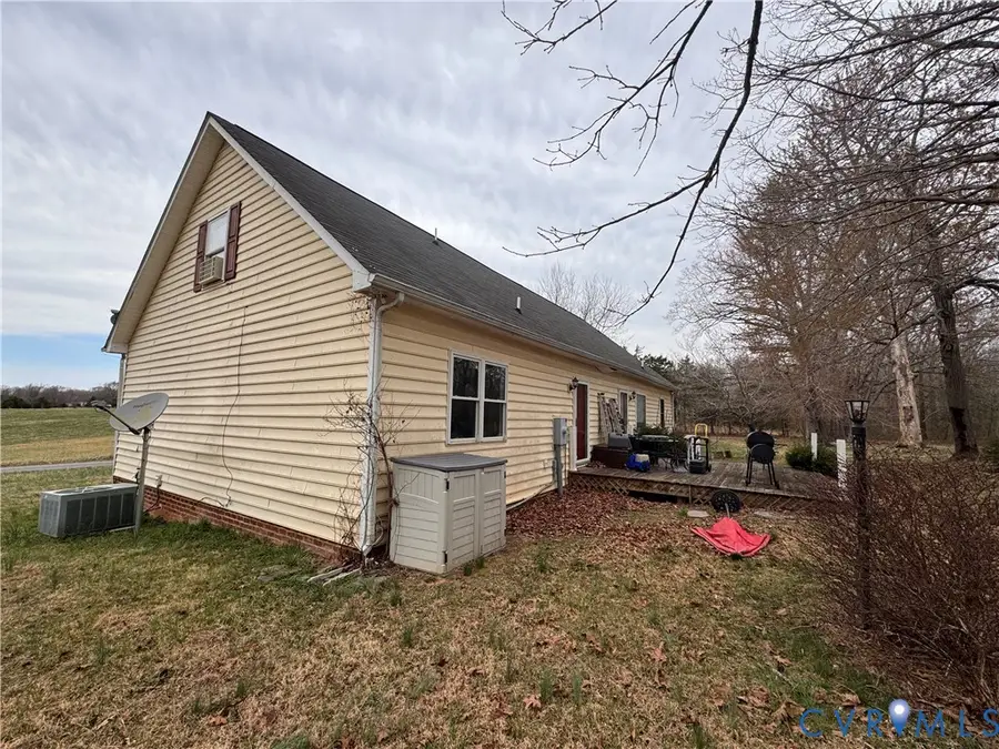 37 Hidden Acres Road, Cuckoo, VA 23117 - #2