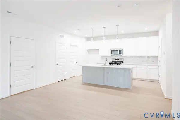 5313 Twisting Vine Lane #104, Glen Allen, VA 23059