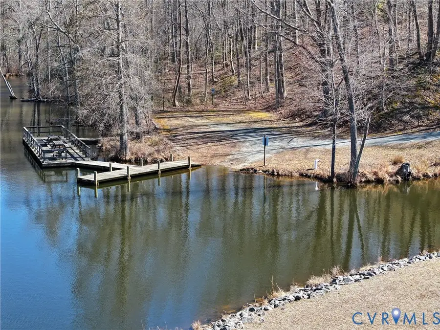 115 E Sunrise Drive, Warsaw, VA 22572 - #2