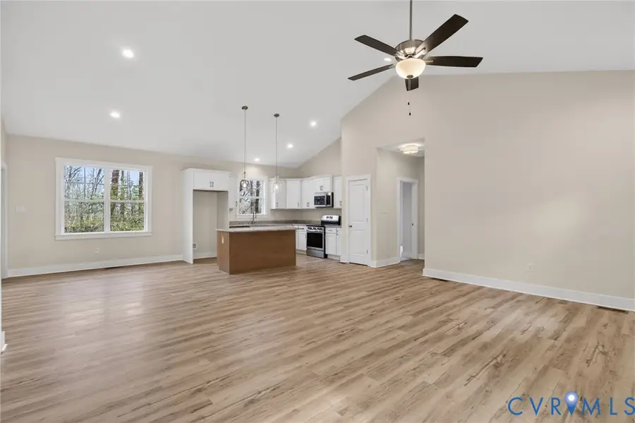 115 E Sunrise Drive, Warsaw, VA 22572 - #3