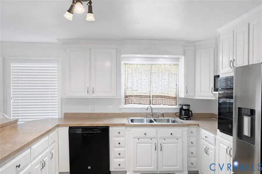 10 Rhodes Lane, Cartersville, VA 23027 - #3