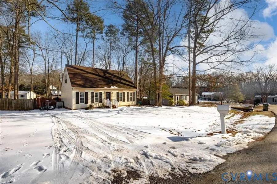 2835 Pine Meadows Circle, Chester, VA 23831 - Image #2