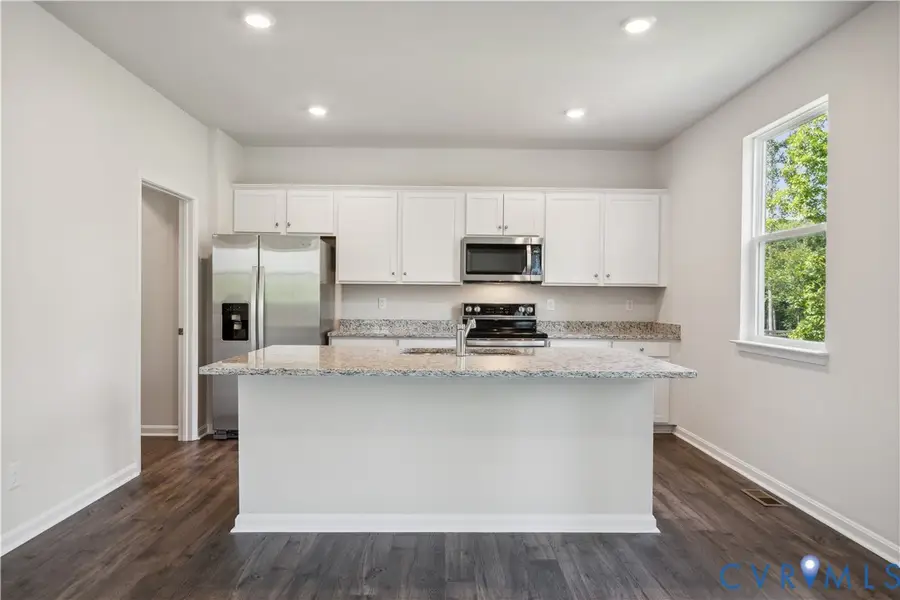 9553 Fuchsia Drive, Dale, VA 23237 - Image #2