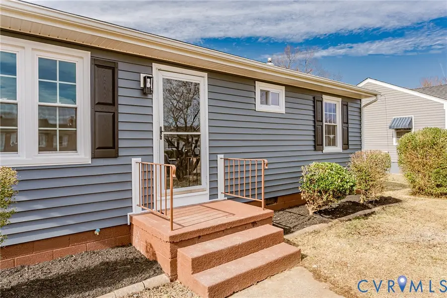 3700 Whitlock Avenue, East Highland Park, VA 23223 - #3