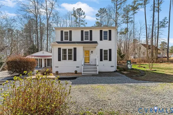 273 N Oakes Circle, Saluda, VA 23149