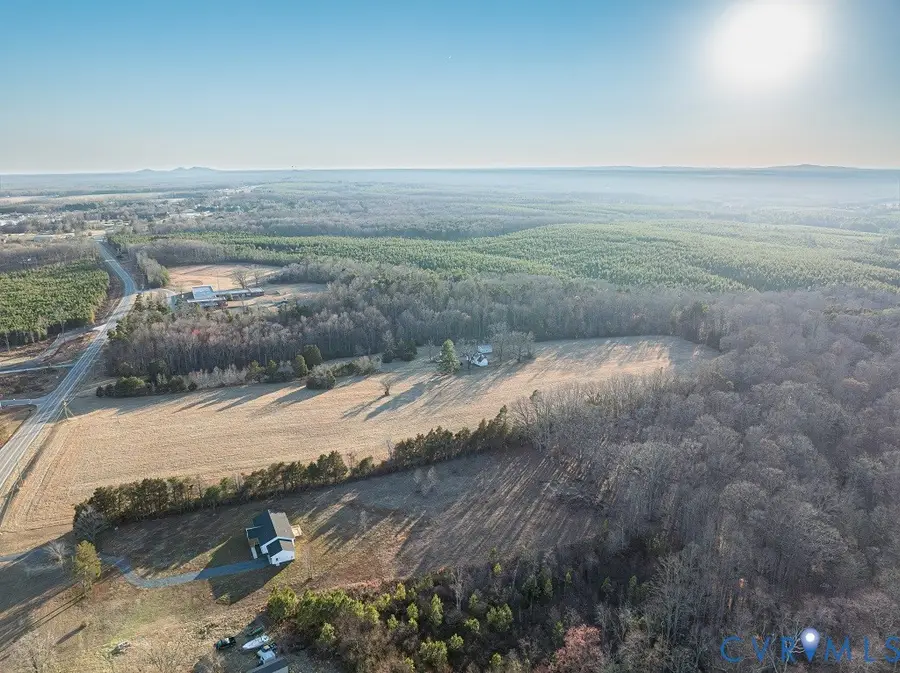 25805 N James Madison Highway, New Canton, VA 23123 - #3