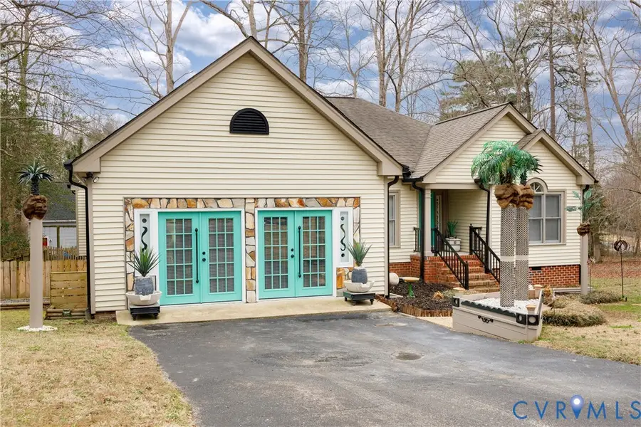 6005 Hidden Arbor Place, Chester, VA 23831 - #2