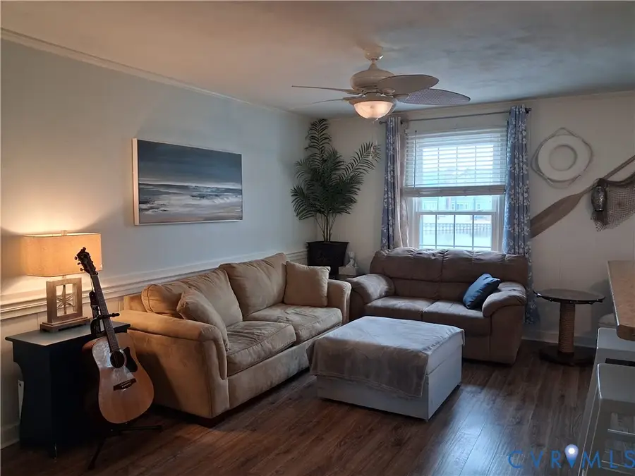 405 Erle Crescent #205, Virginia Beach, VA 23451 - #2