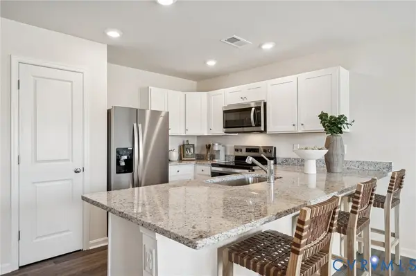 3528 Perrins Hill Way, Prince George, VA 23875