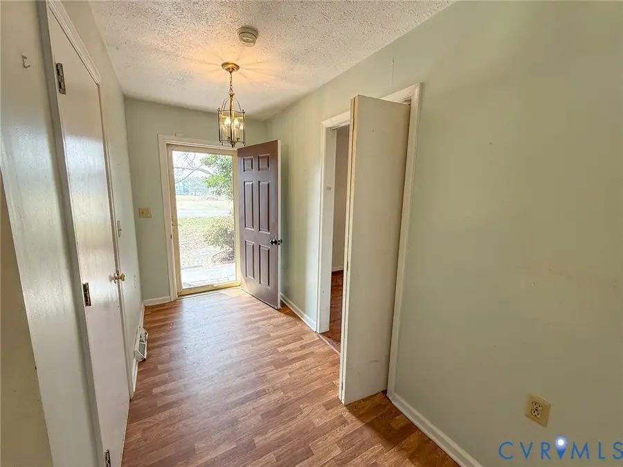 1574 W Maryland Avenue, Crewe, VA 23930 - #2