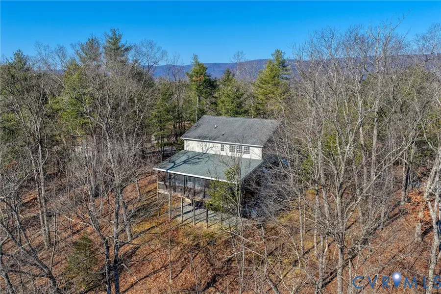 1401 Moccasin Way, Basye, VA 22810 - #2