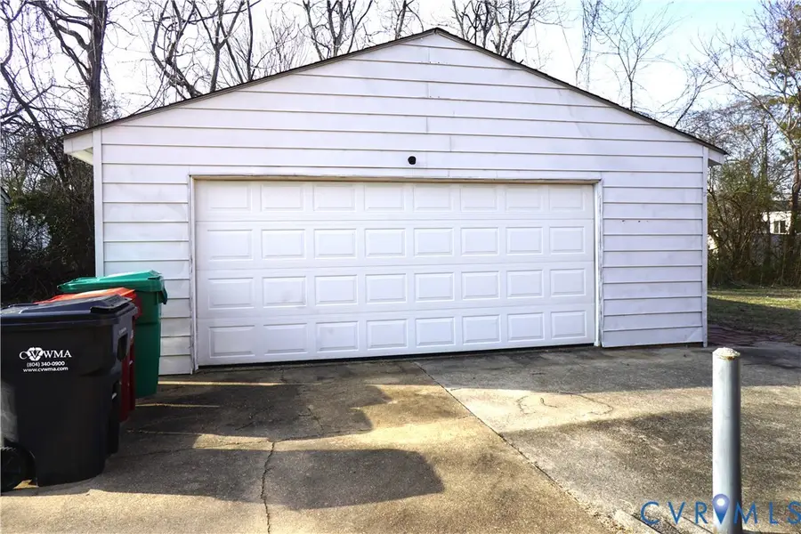 904 Forestview Drive, Colonial Heights, VA 23834 - #3