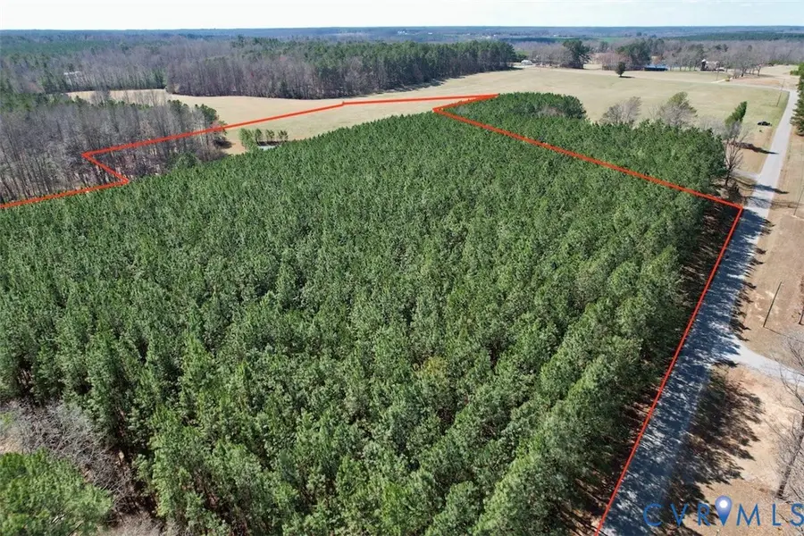 300 Daniel Road, Blackstone, VA 23824 - #3