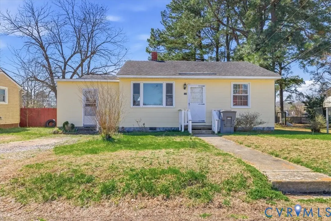 524 Clay Street, Wakefield, VA 23888 - #1