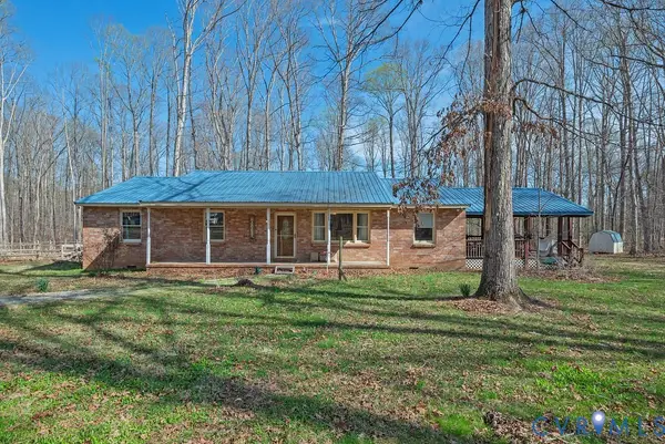 27 Sherwood Road, Cartersville, VA 23027