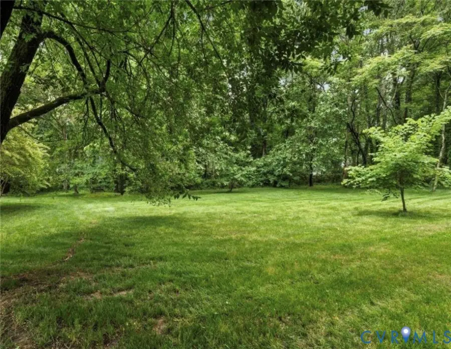 2801 Mohawk Drive, North Chesterfield, VA 23235 - #3